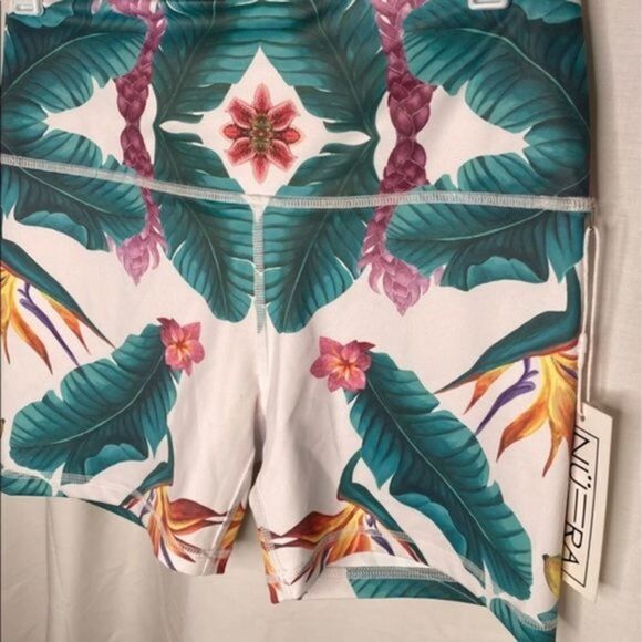 Nura Tropical Stretch Workout Shorts - Picture 4 of 4